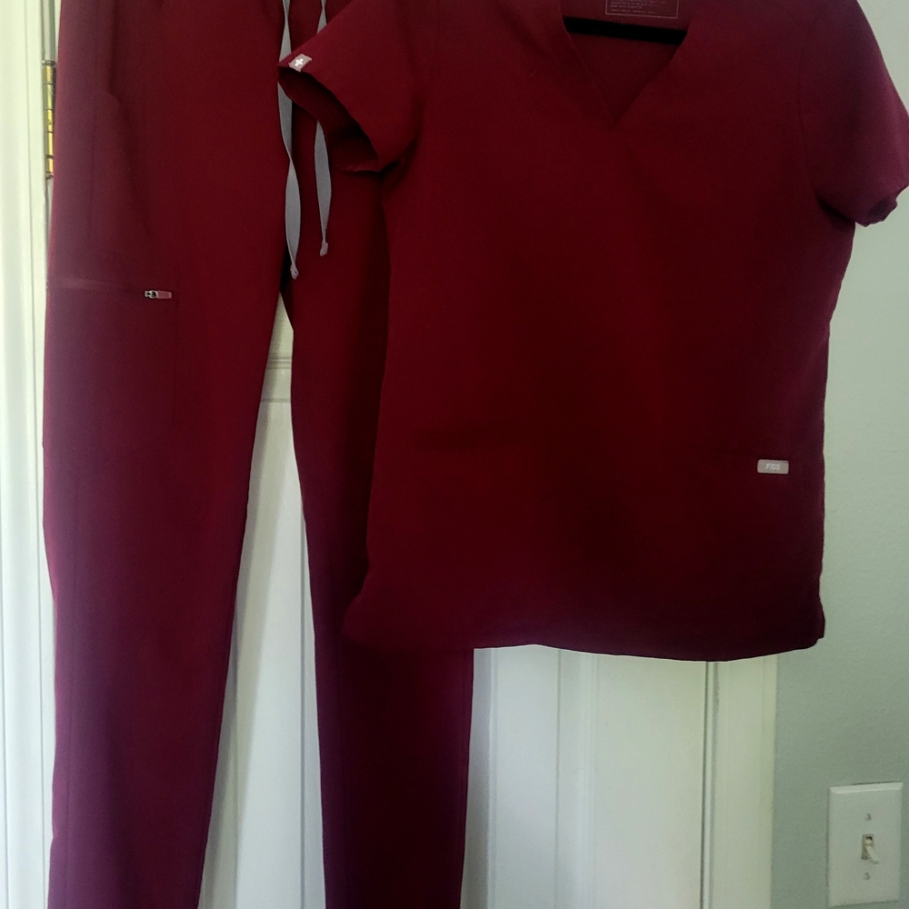 Figs Deep Maroon Scrub Top And Joggers